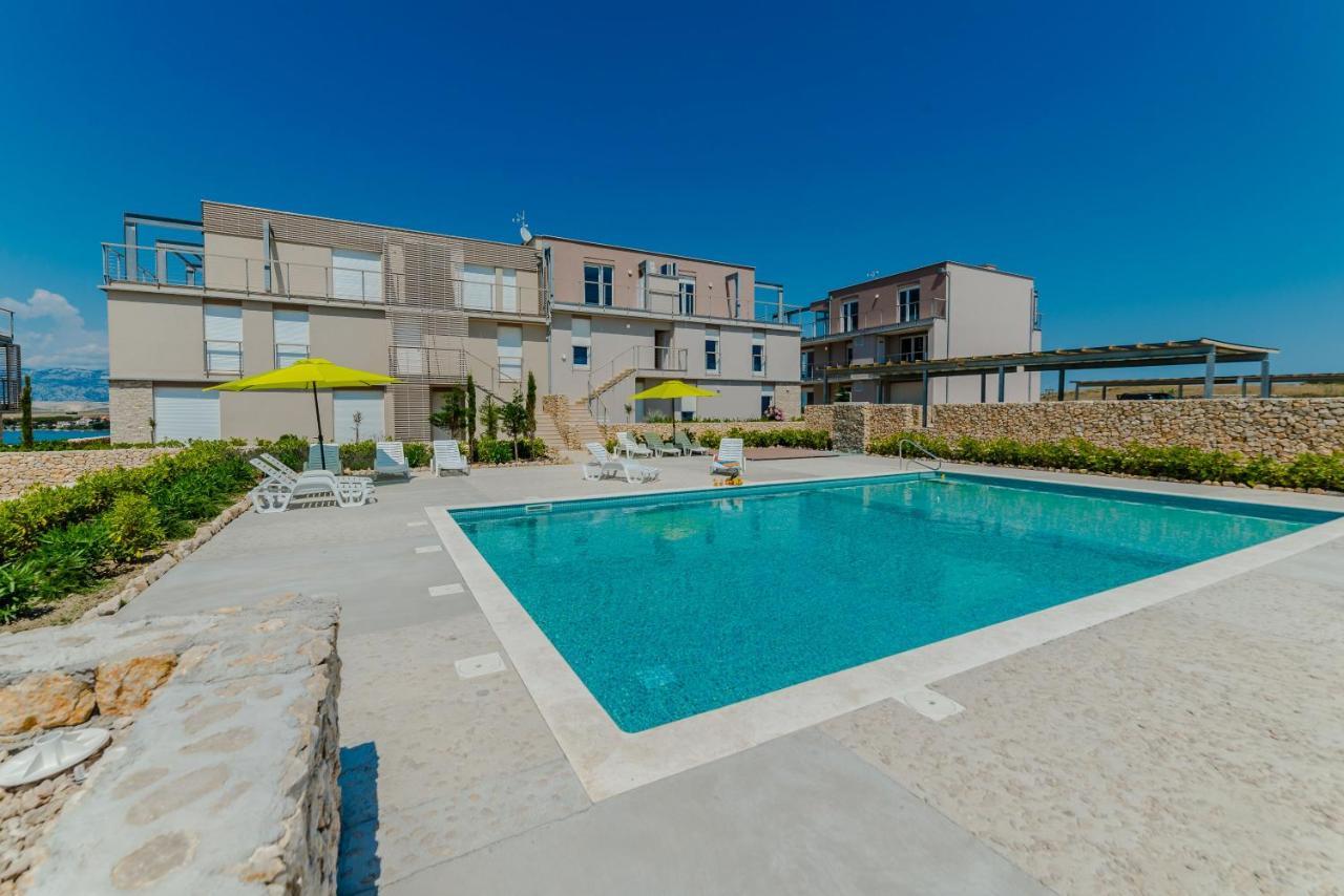 Aparthotel Isola Bella Pag Povljana Exterior foto